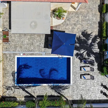 Casa Giovanni By Ezoria וילה *