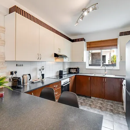 Casa Giovanni By Ezoria Ayia Napa