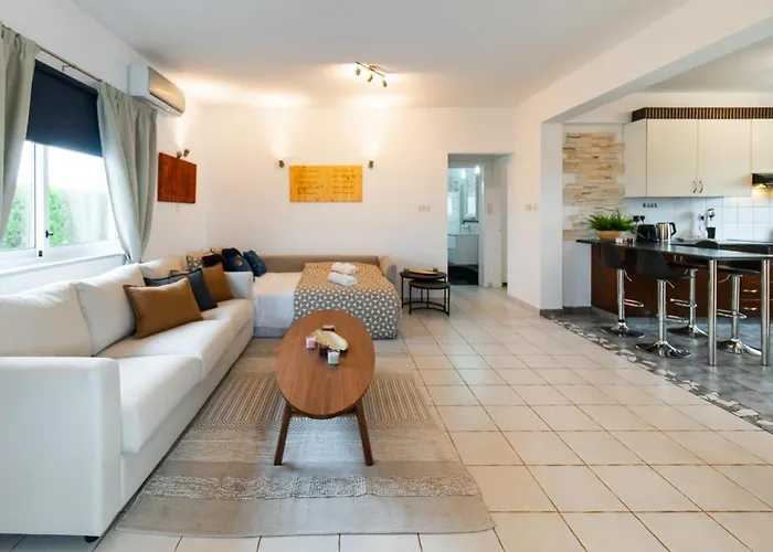 Casa Giovanni By Ezoria * Aya Napa