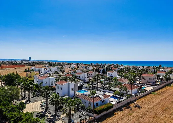 Casa Giovanni By Ezoria Aya Napa