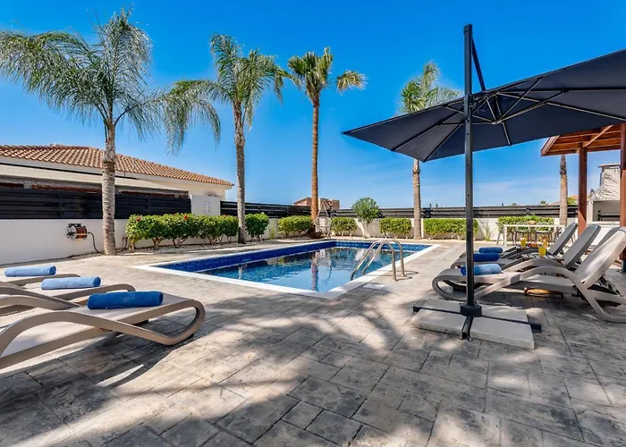 Casa Giovanni By Ezoria Villa