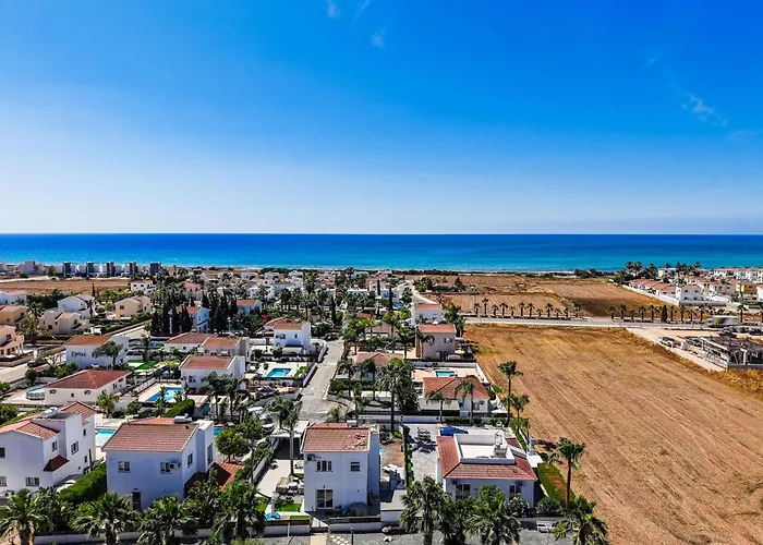 Casa Giovanni By Ezoria Villa